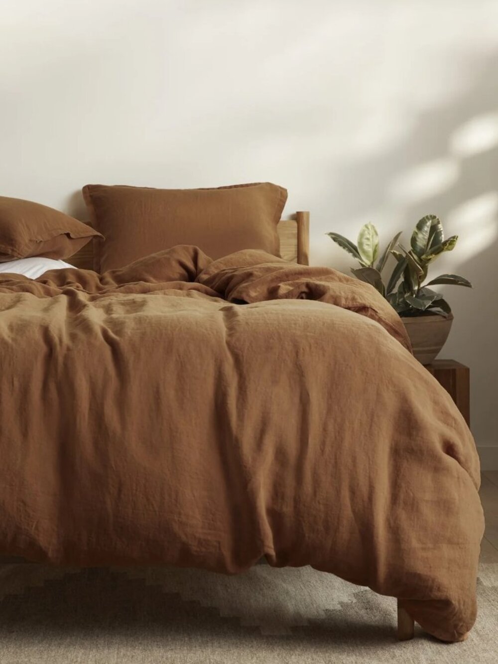 Parachute Linen Duvet Cover & Sham Set in Tobacco | King